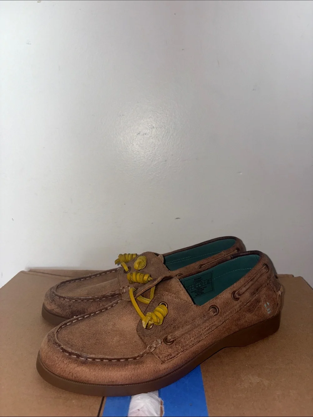 Men's Roan Boat Shoes with Yellow Laces size 8.5